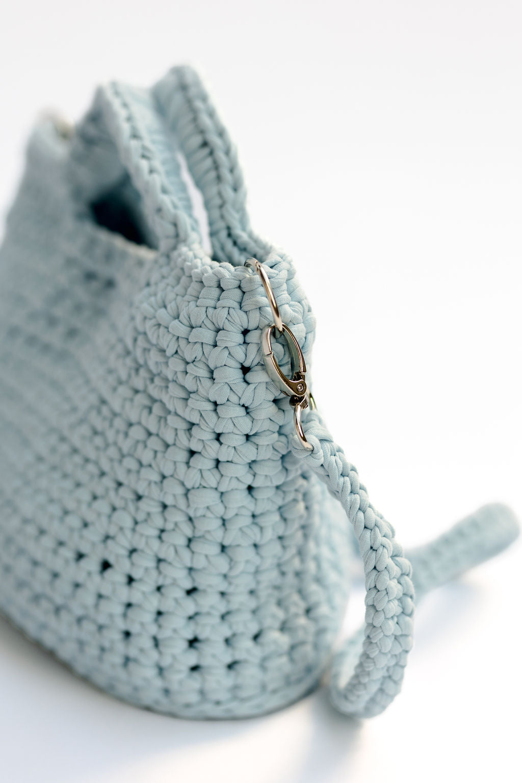 Lemon: Crisp shoulder bag with handles